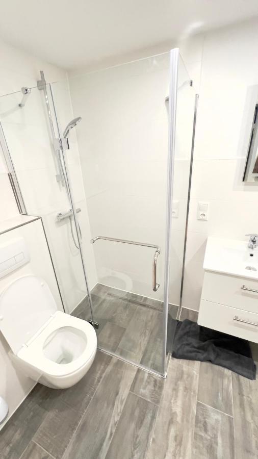 Geraeumiges City-Apartment Mit 2 Badezimmer Und Parkplaetzen D46-Og أولدنبورغ المظهر الخارجي الصورة