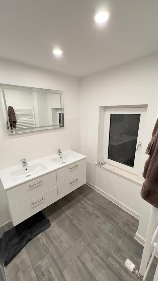 Geraeumiges City-Apartment Mit 2 Badezimmer Und Parkplaetzen D46-Og أولدنبورغ المظهر الخارجي الصورة